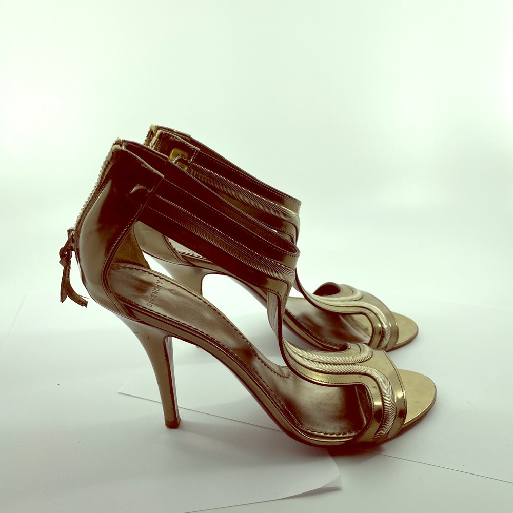 Chic Givenchy zipper sandals